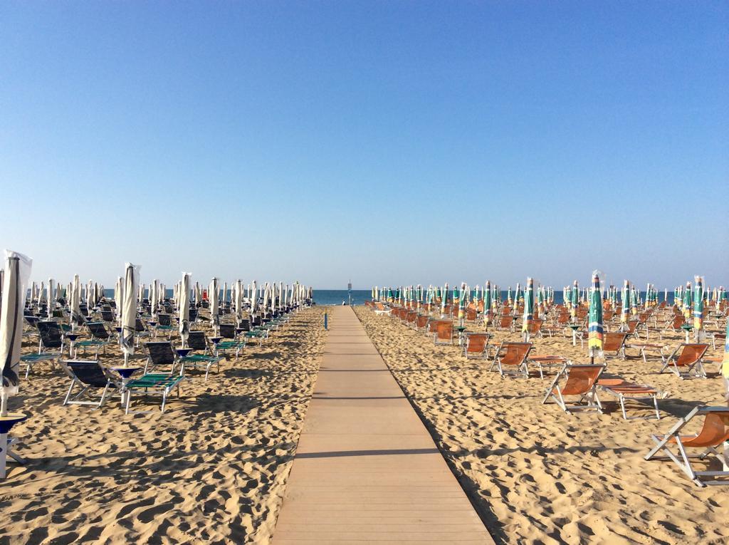 Appartamenti Bristol Bibione Exterior foto
